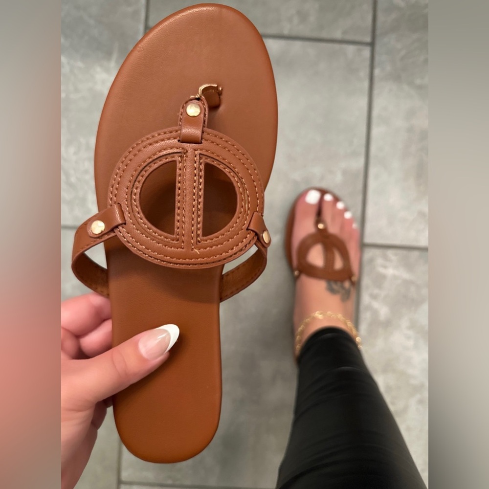 🤎 NEW! Cognac Medallion Thong Sandals | Boho Flat Slides